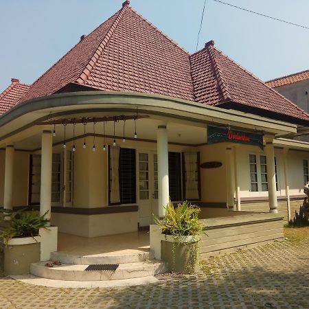 Doeloerkoe Homestay Solo Exteriér fotografie